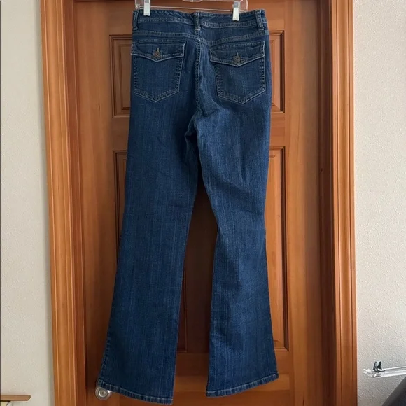 NWOT Bootcut Gloria Vanderbilt Classic Blue Denim Jeans with button pocket - Picture 6 of 9